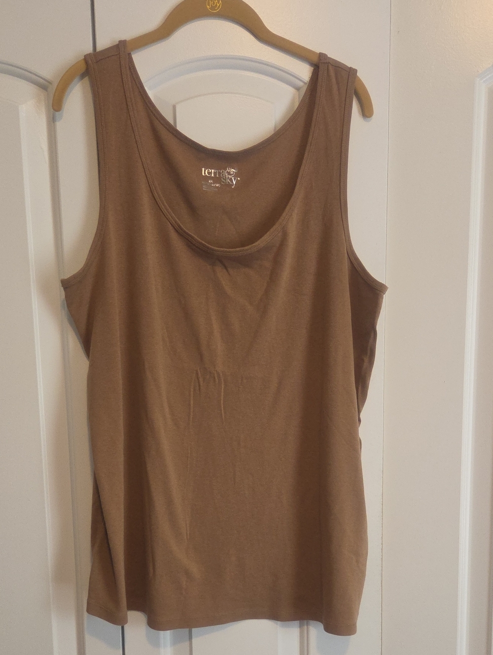 Terra & Sky Tan Scoop Neck Tank Top